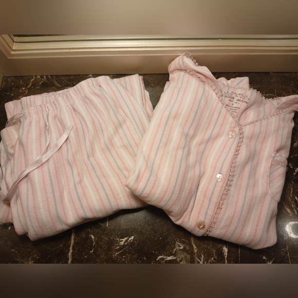 Croft & Barrow Pink Striped Pajama Set - Picture 9 of 10